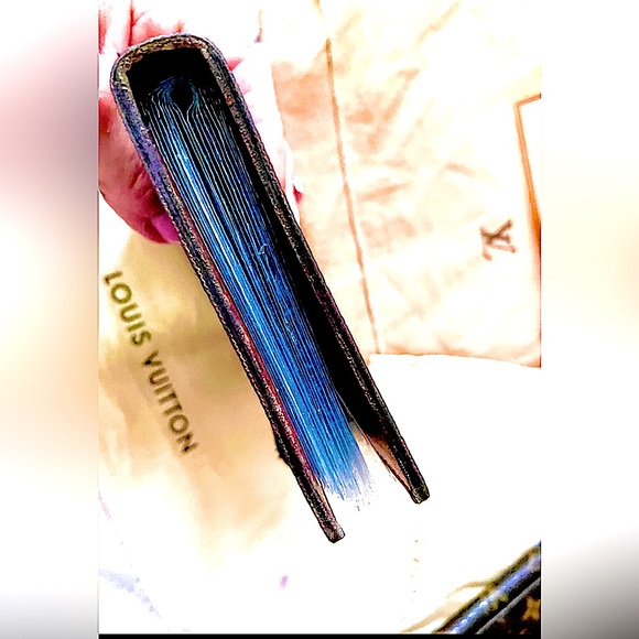 Authentic Louis Vuitton -Rare Small Photo Book - Picture 7 of 10